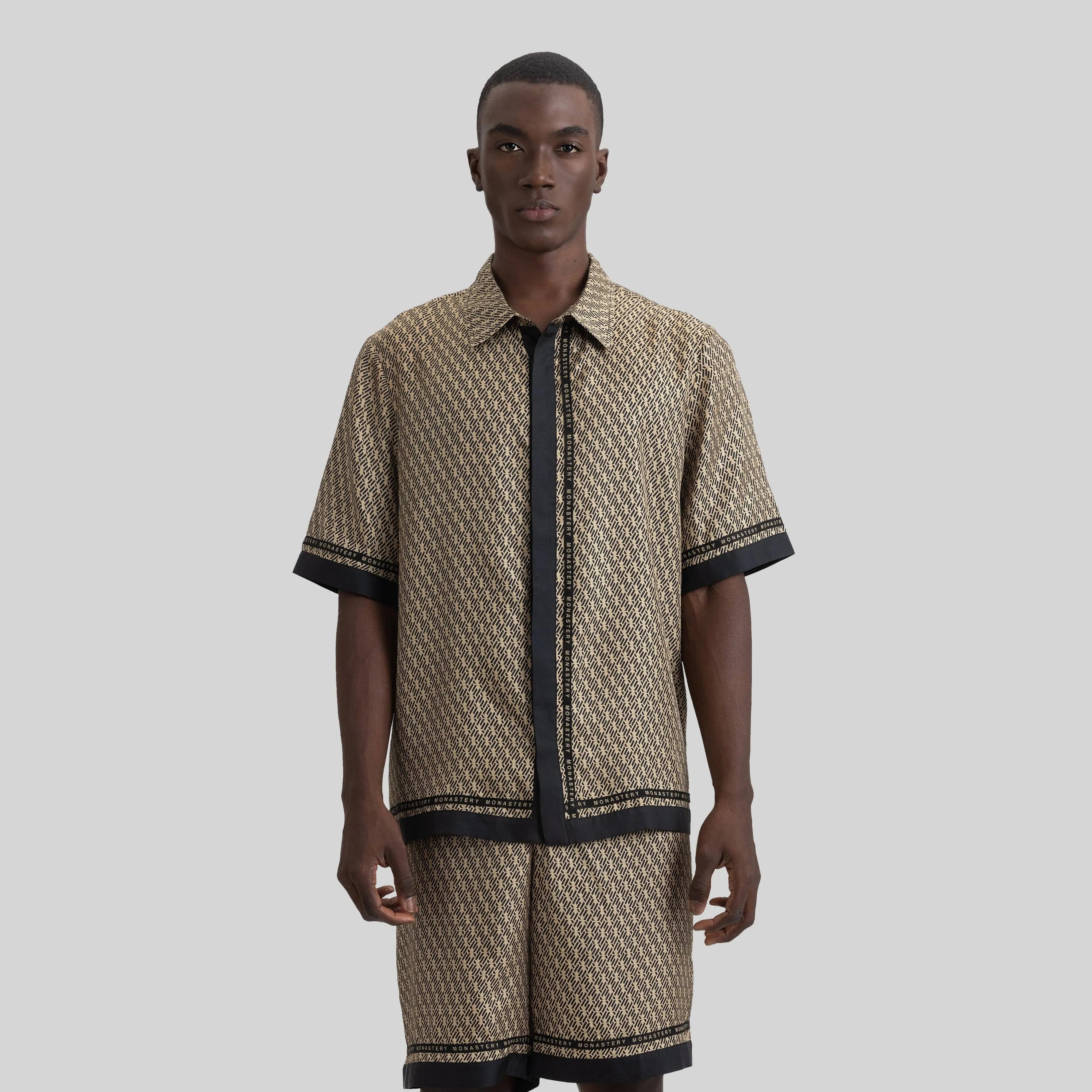 SILK SET MEN OVERSIZE SOLEIL BLACK SAFARI - Monastery